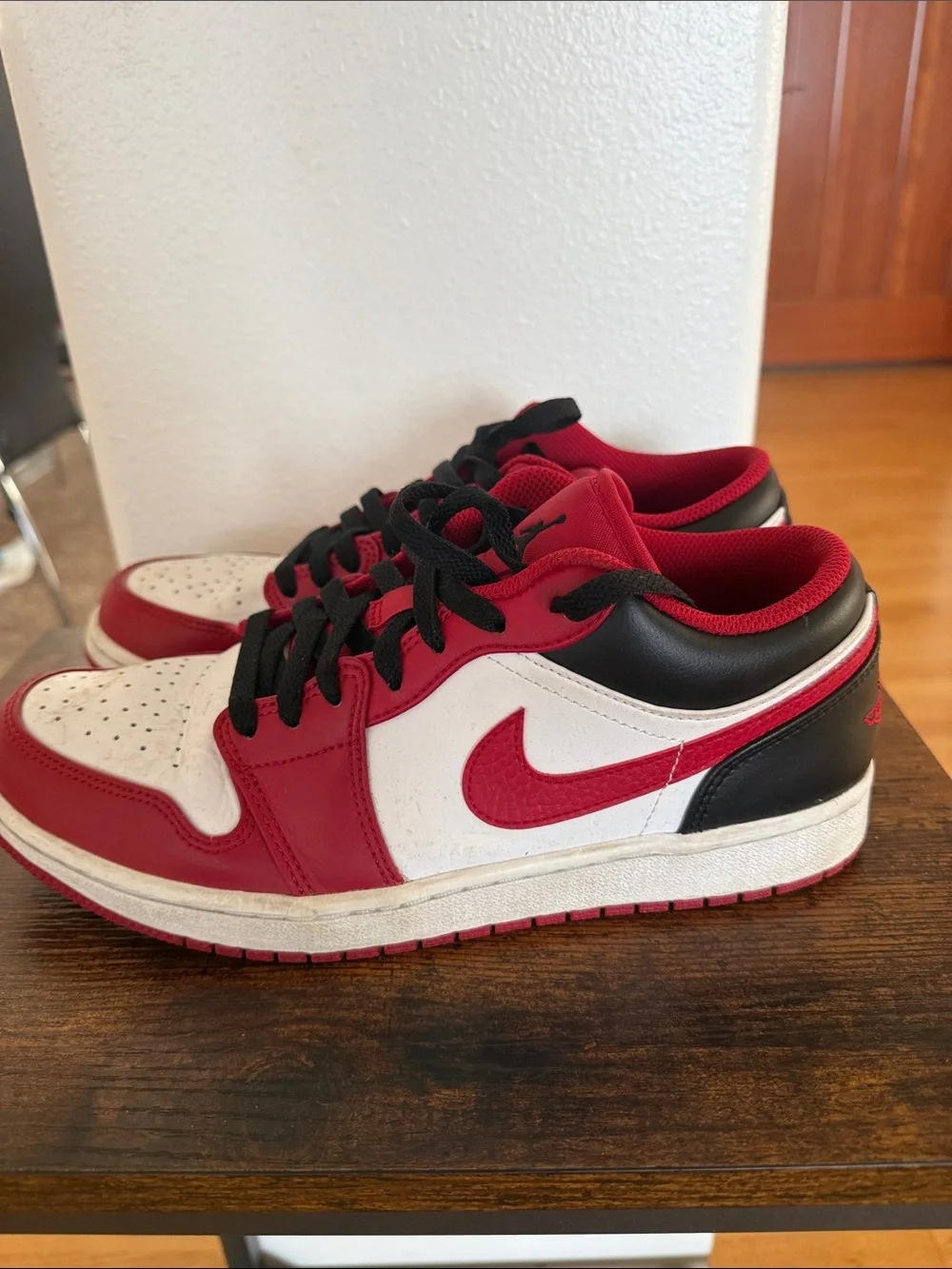 Nike Low-Top Sneakers in Red, White & Black